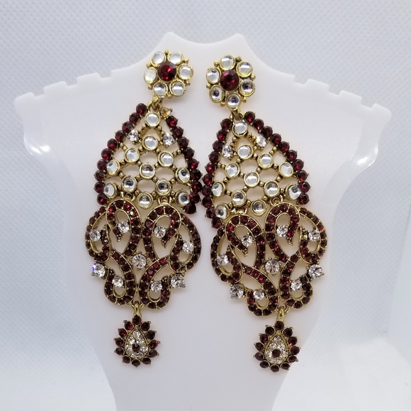 Beautiful Chandelier Ruby & Crystals Earrings - Picture 5 of 6